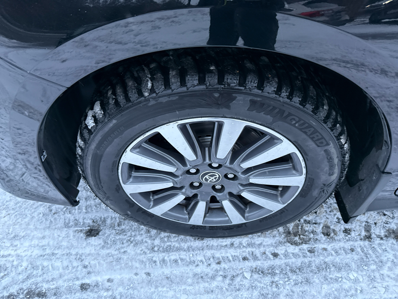 Toyota Sienna XLE 7-Passenger AWD 2020