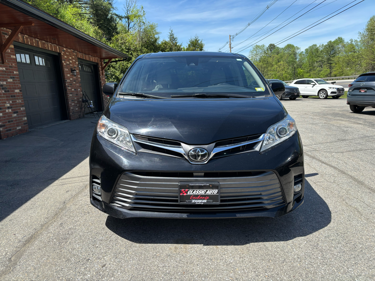 Toyota Sienna XLE 7-Passenger AWD 2020