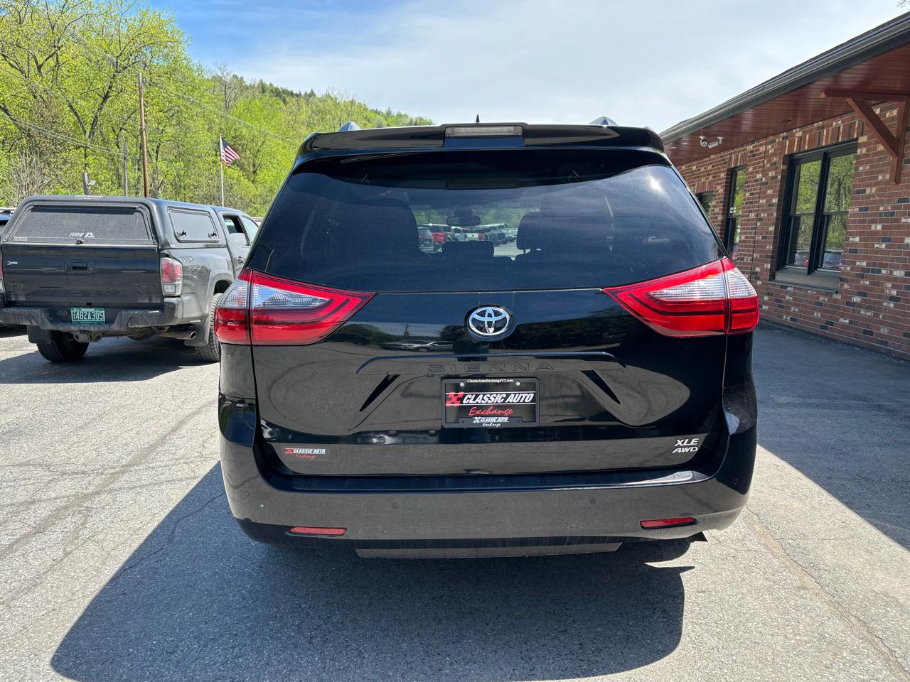 Toyota Sienna XLE 7-Passenger AWD 2020