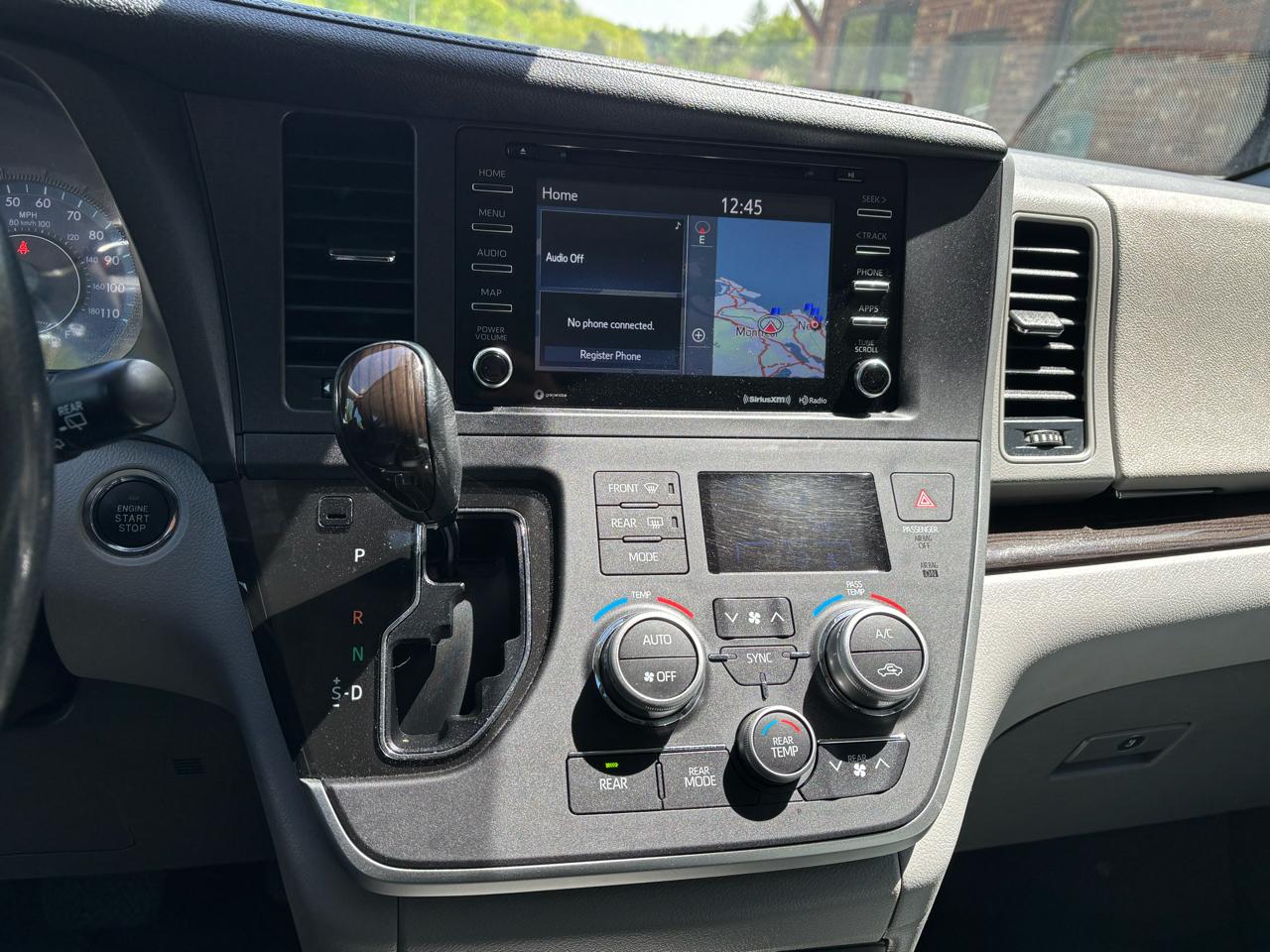 Toyota Sienna XLE 7-Passenger AWD 2020