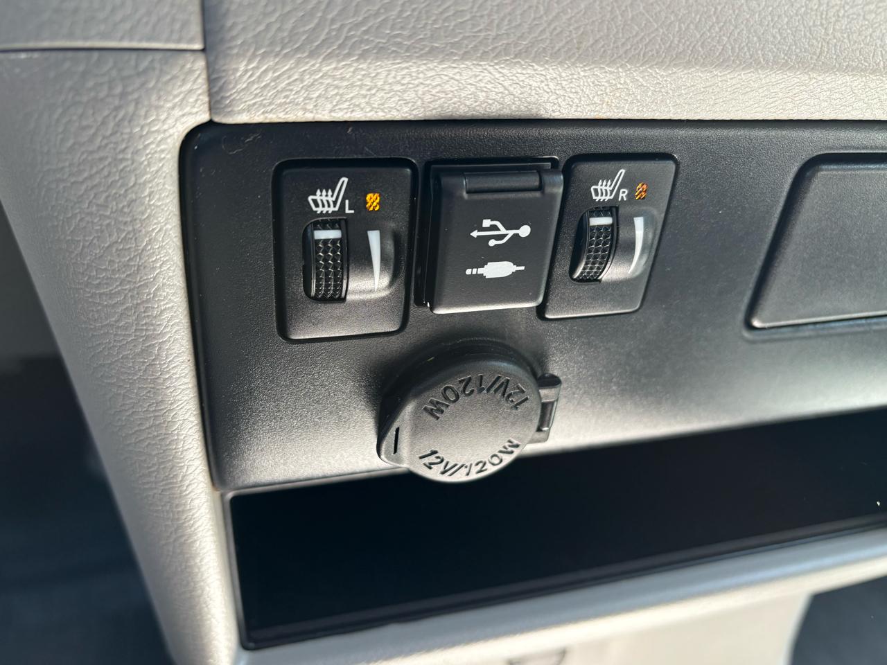 Toyota Sienna XLE 7-Passenger AWD 2020