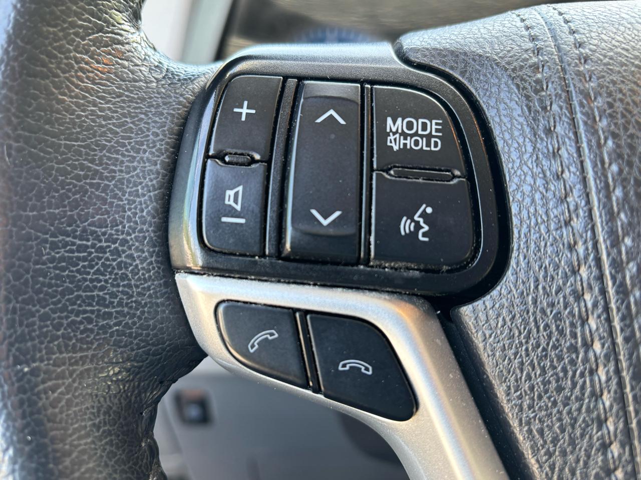 Toyota Sienna XLE 7-Passenger AWD 2020