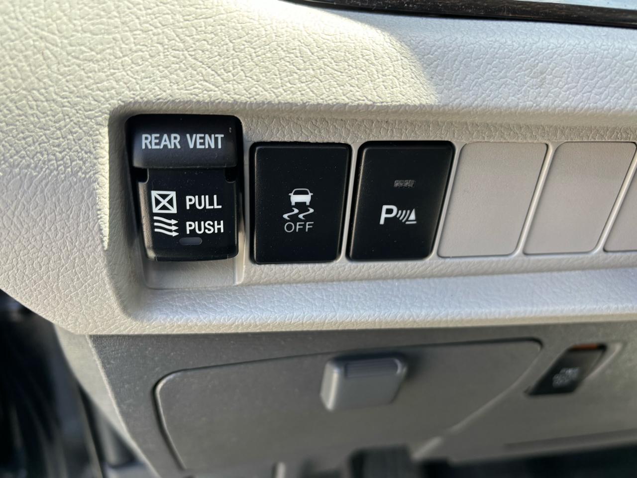 Toyota Sienna XLE 7-Passenger AWD 2020