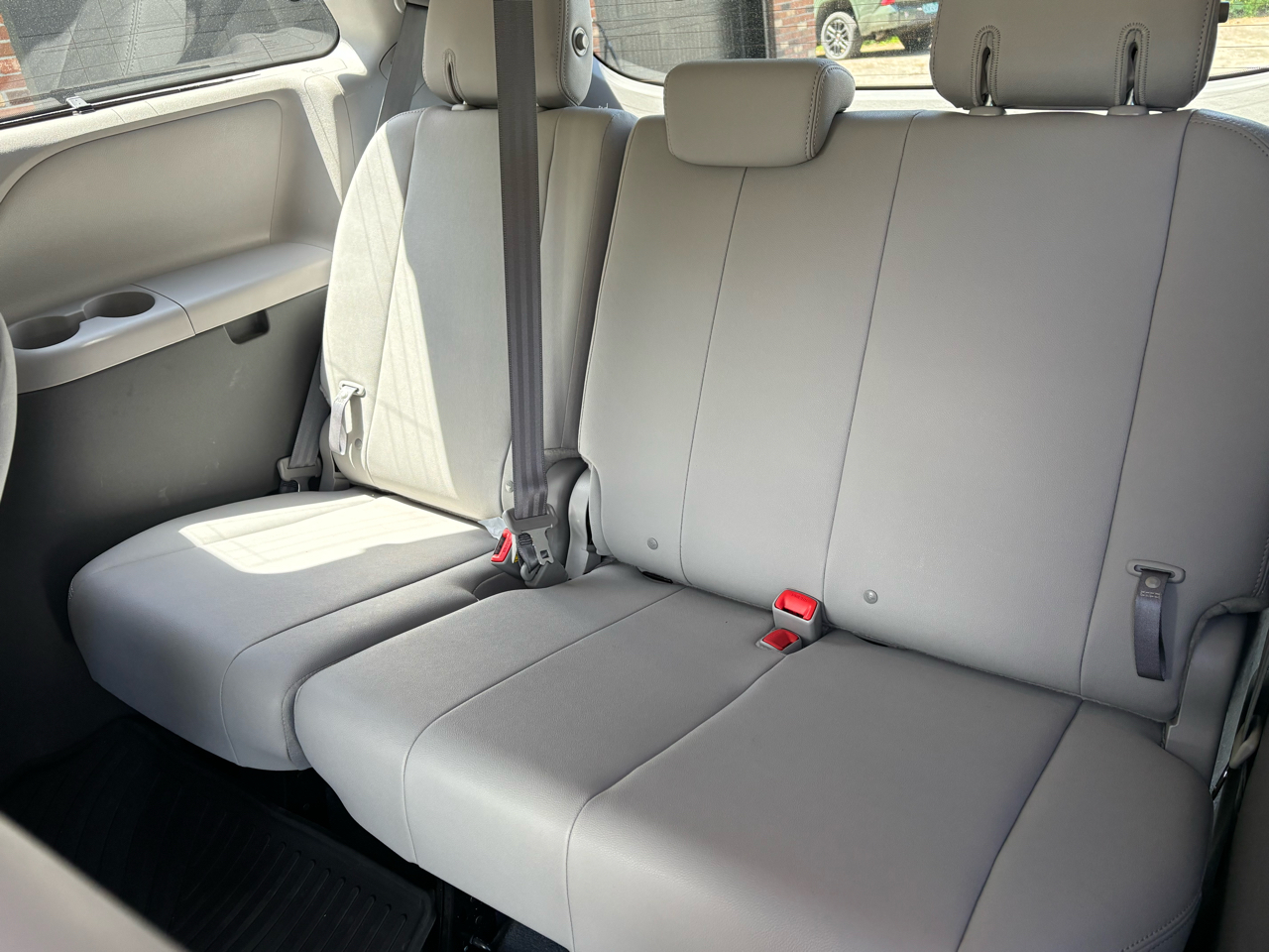 Toyota Sienna XLE 7-Passenger AWD 2020