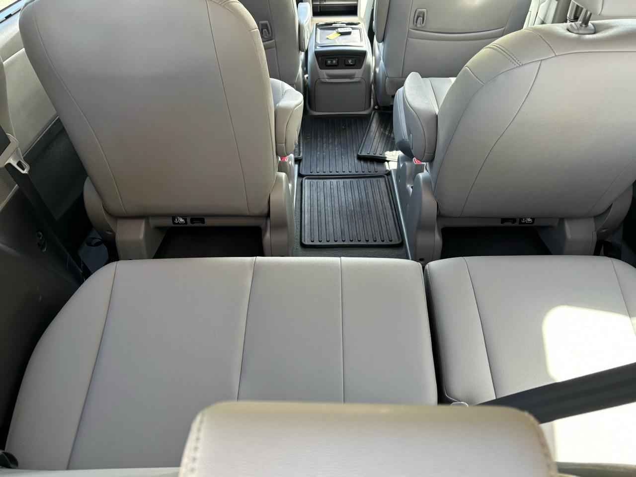 Toyota Sienna XLE 7-Passenger AWD 2020