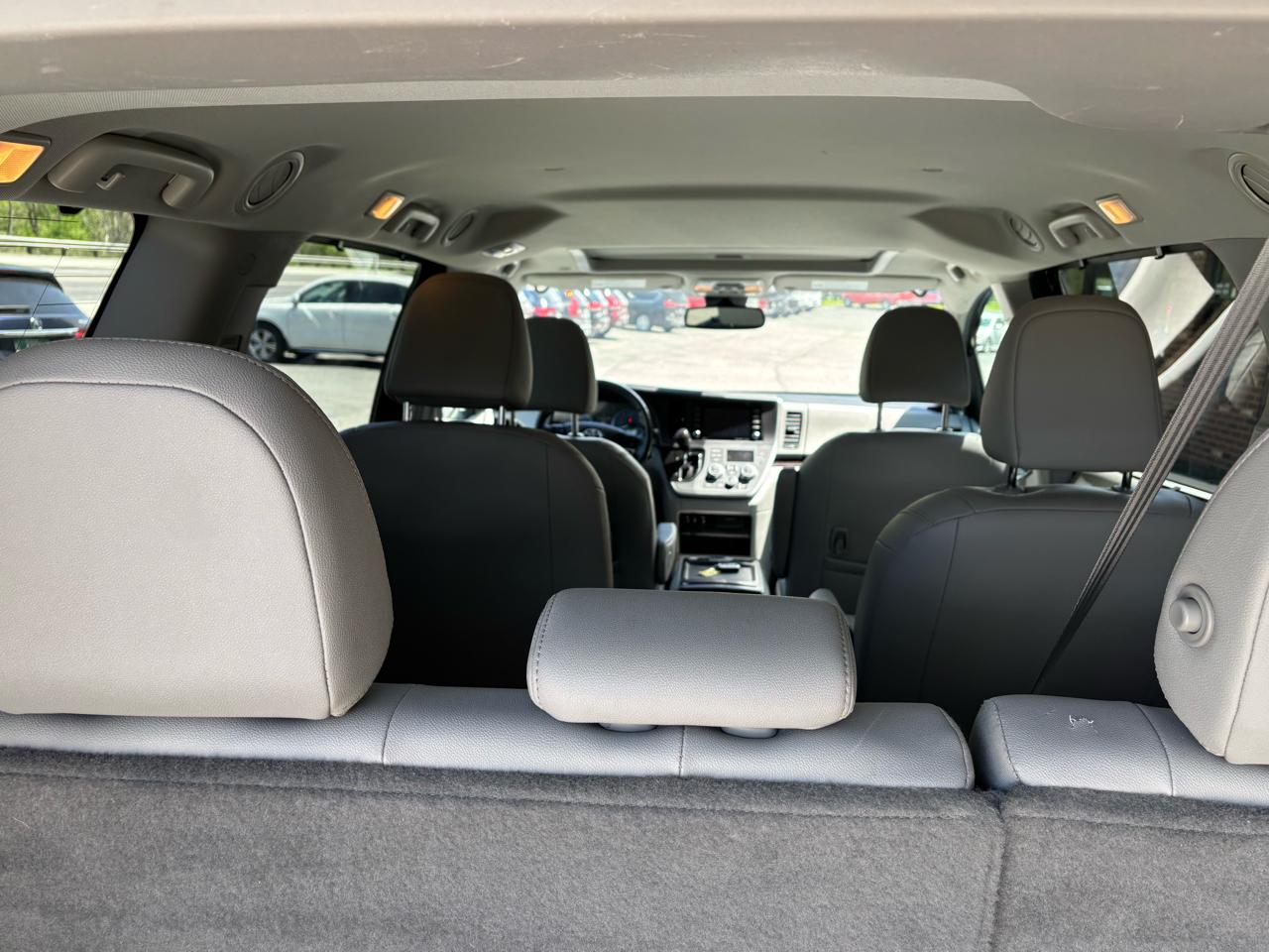 Toyota Sienna XLE 7-Passenger AWD 2020