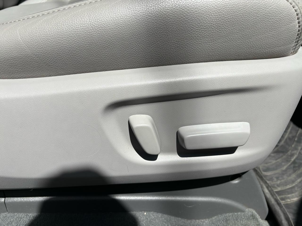 Toyota Sienna XLE 7-Passenger AWD 2020