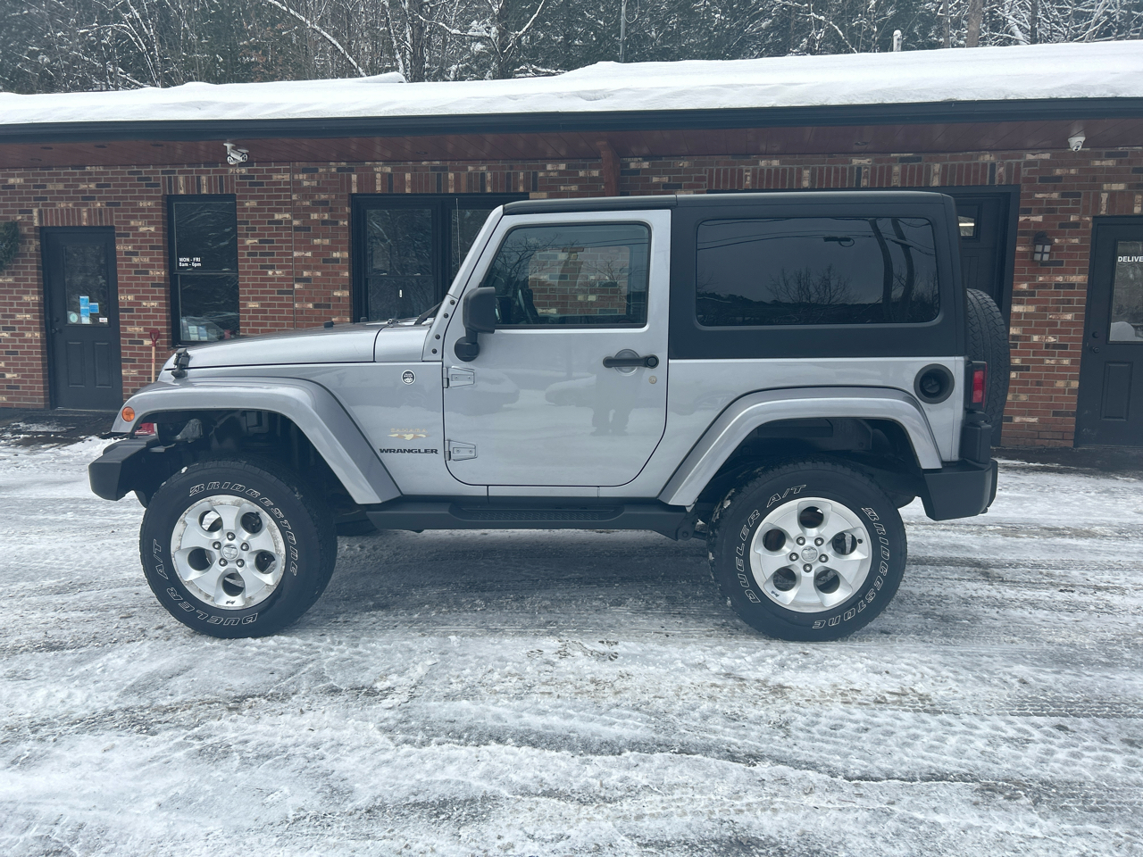 Jeep Wrangler Sahara 4WD 2015