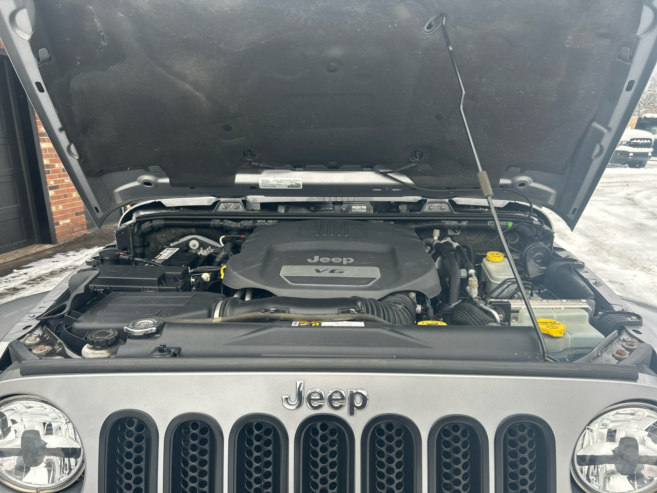 Jeep Wrangler Sahara 4WD 2015