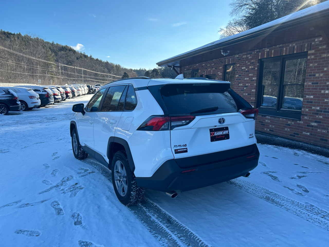 Toyota RAV4 Hybrid XLE 2022