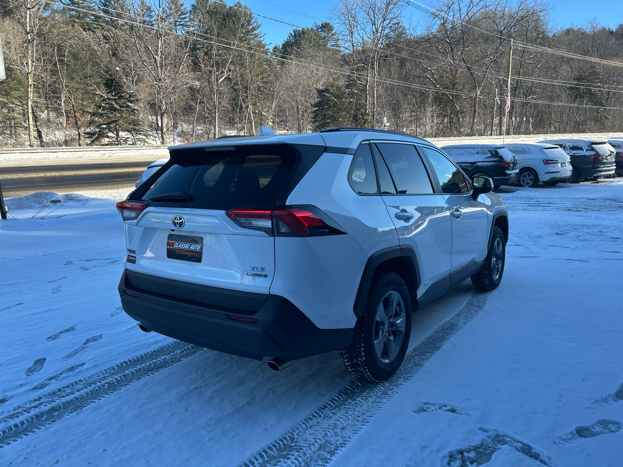 Toyota RAV4 Hybrid XLE 2022