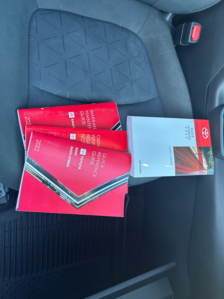 Toyota RAV4 Hybrid XLE 2022