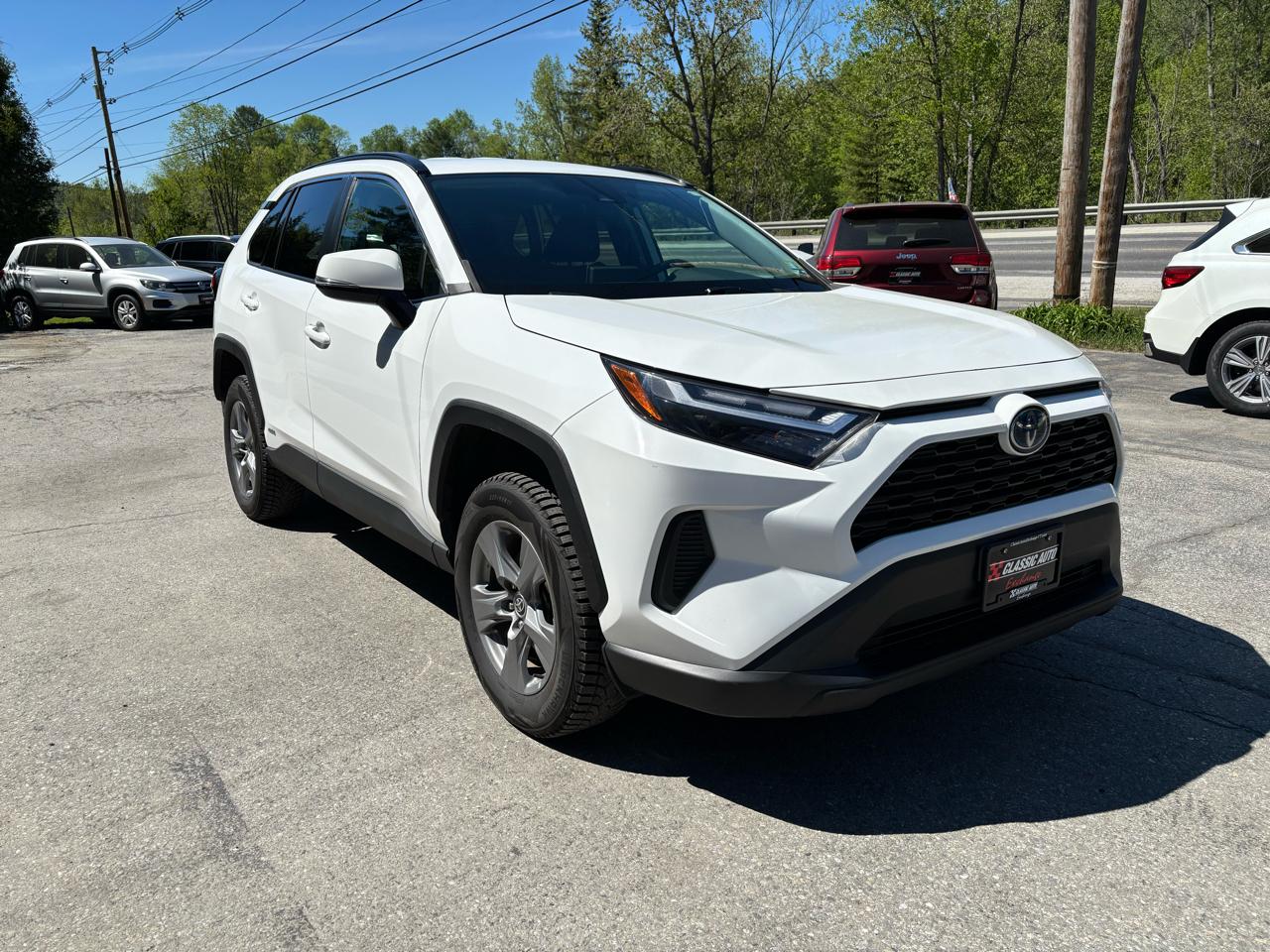 Toyota RAV4 Hybrid XLE 2022