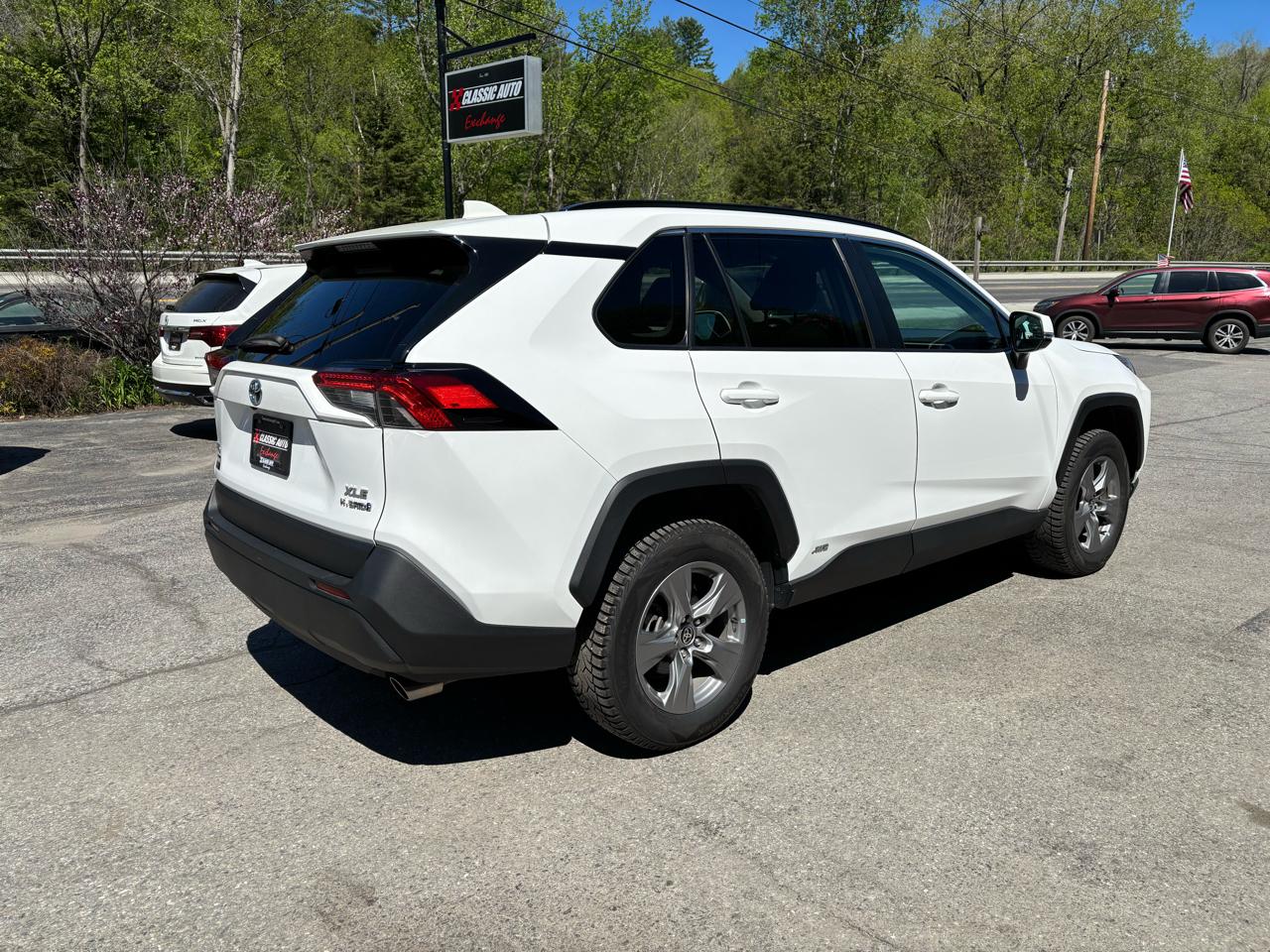 Toyota RAV4 Hybrid XLE 2022