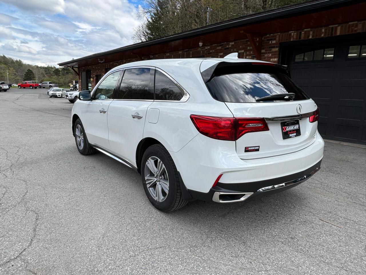 Acura MDX SH-AWD 9-Spd AT 2020