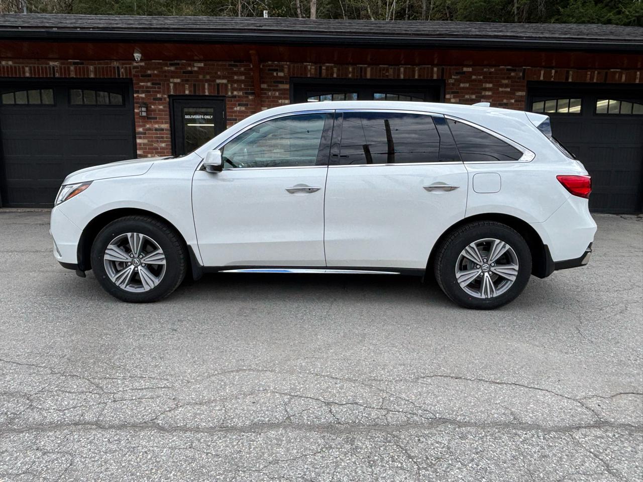 Acura MDX SH-AWD 9-Spd AT 2020