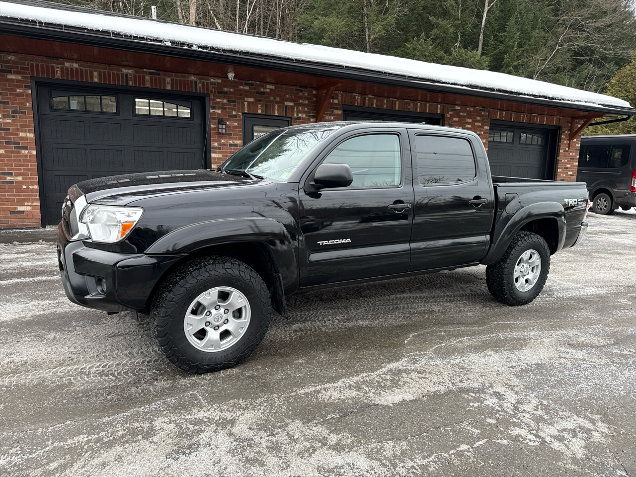 2015 Toyota Tacoma Base's photo