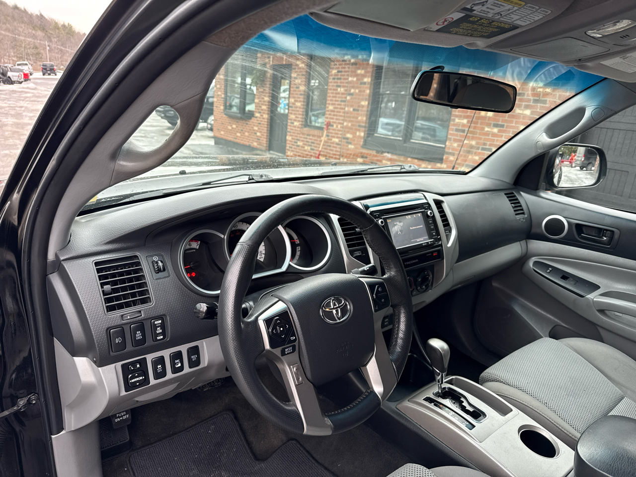 Toyota Tacoma Double Cab V6 6MT 4WD 2015