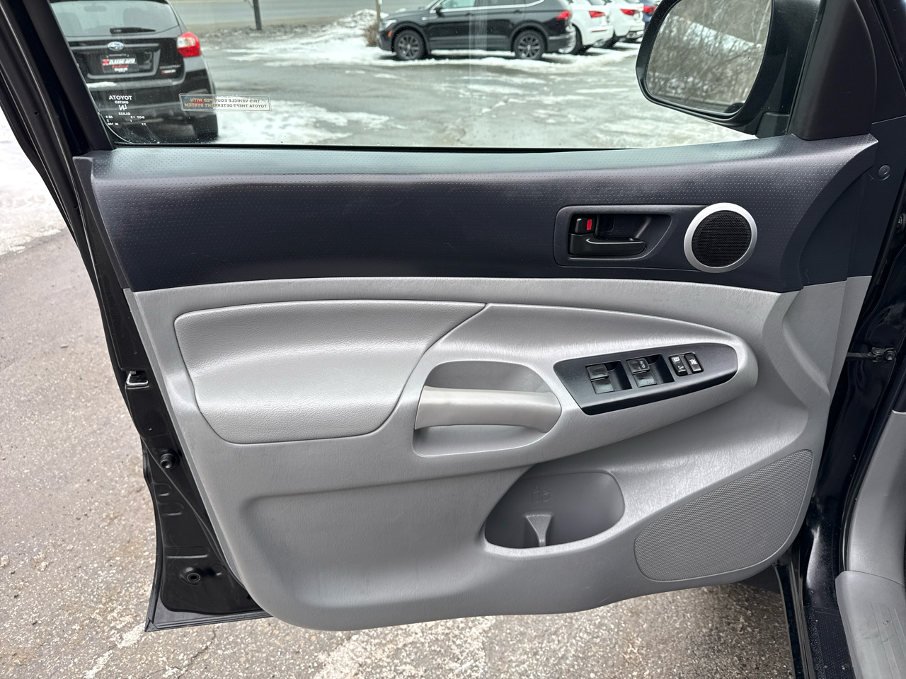 Toyota Tacoma Double Cab V6 6MT 4WD 2015