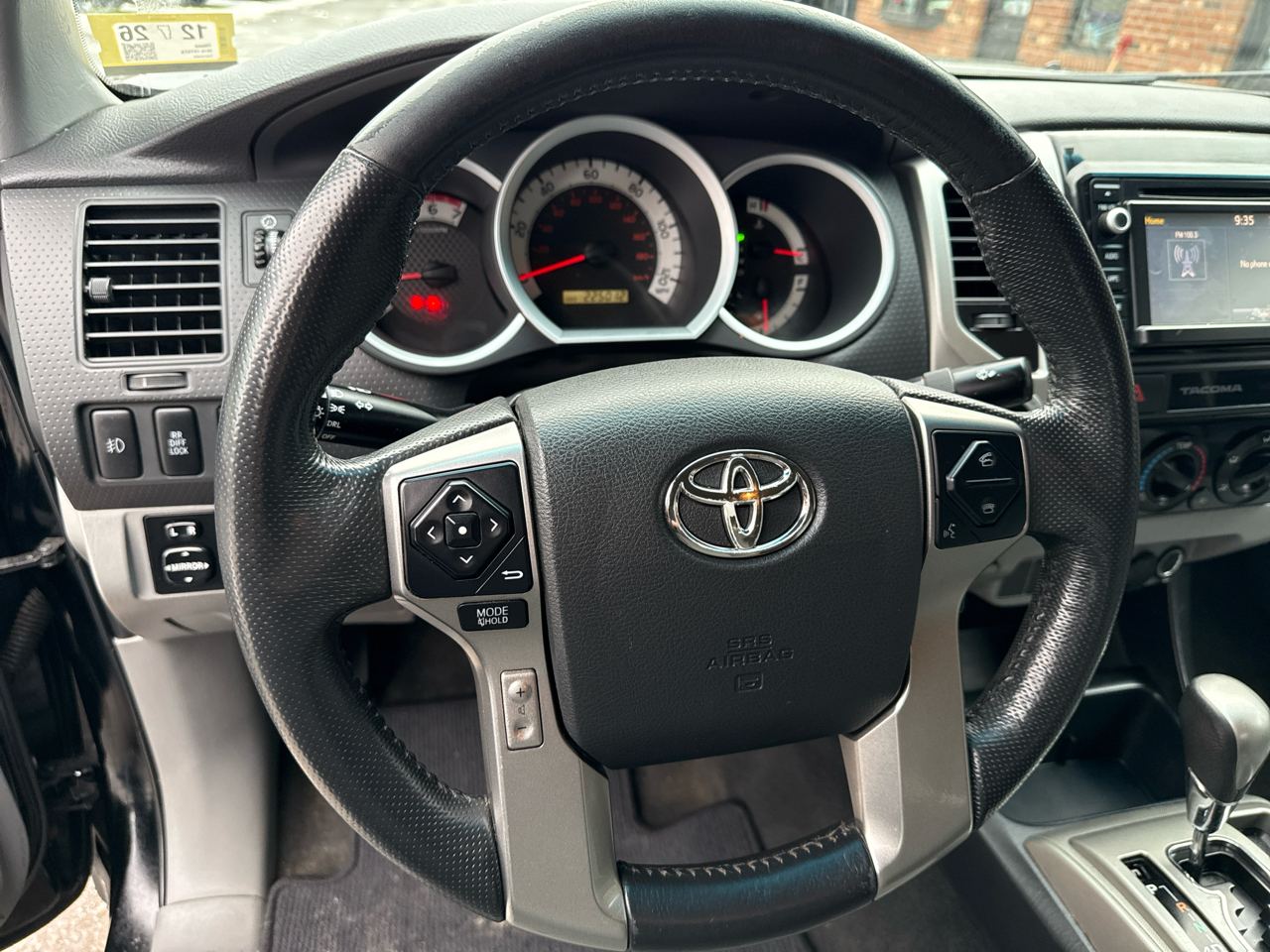 Toyota Tacoma Double Cab V6 6MT 4WD 2015