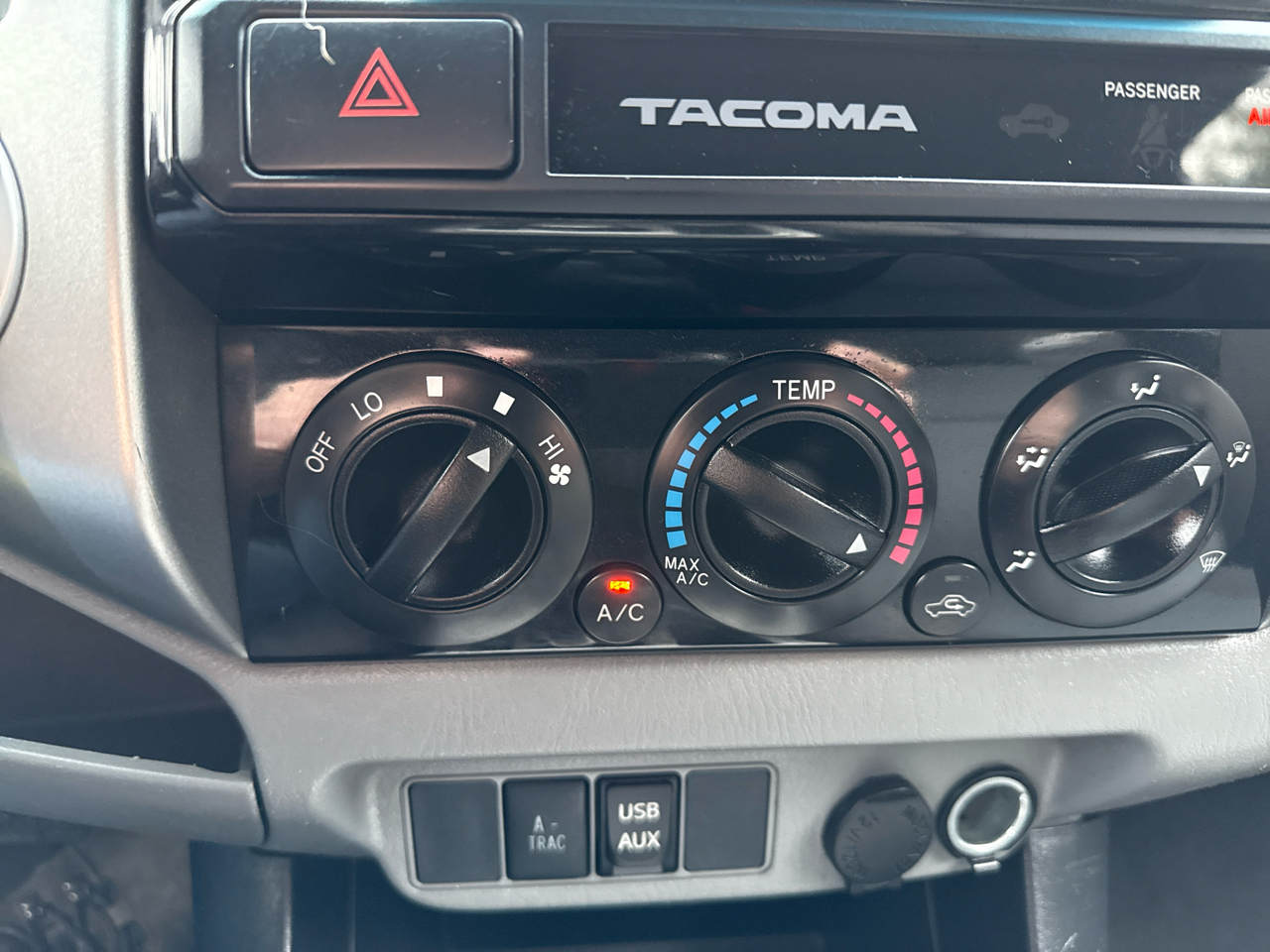 Toyota Tacoma Double Cab V6 6MT 4WD 2015