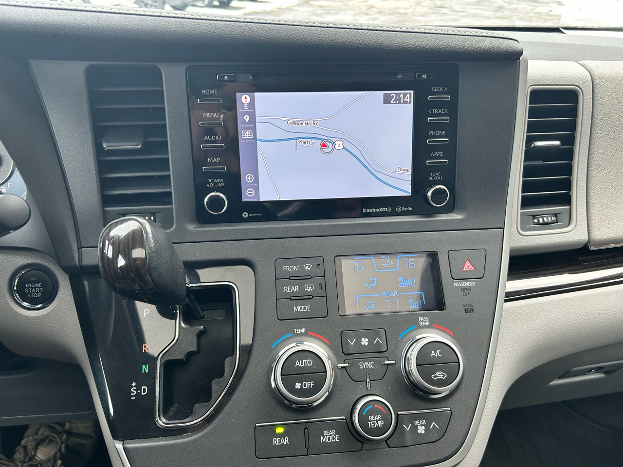 Toyota Sienna XLE 7-Passenger AWD 2020