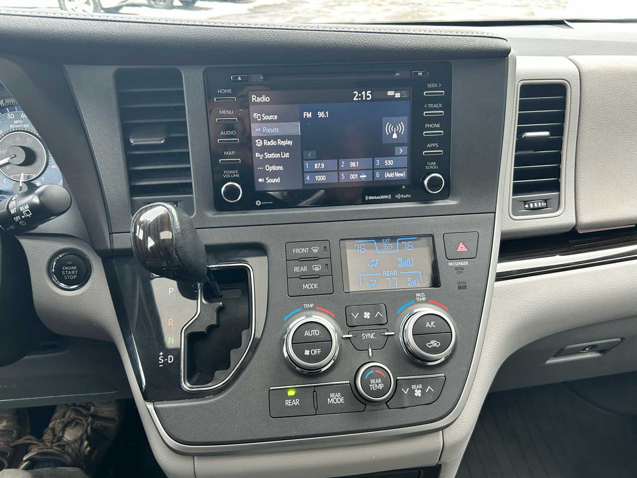 Toyota Sienna XLE 7-Passenger AWD 2020