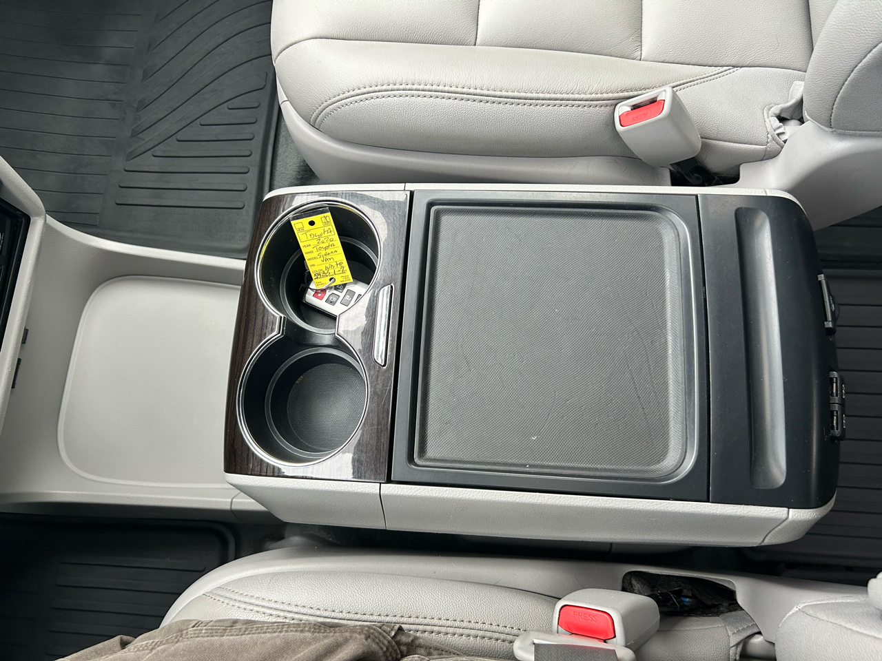 Toyota Sienna XLE 7-Passenger AWD 2020