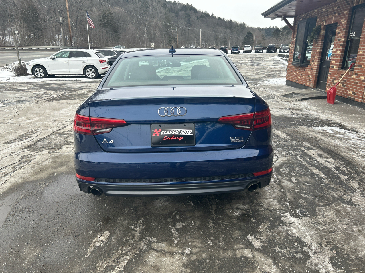 Audi A4 2.0T Premium Plus quattro Sedan 2017