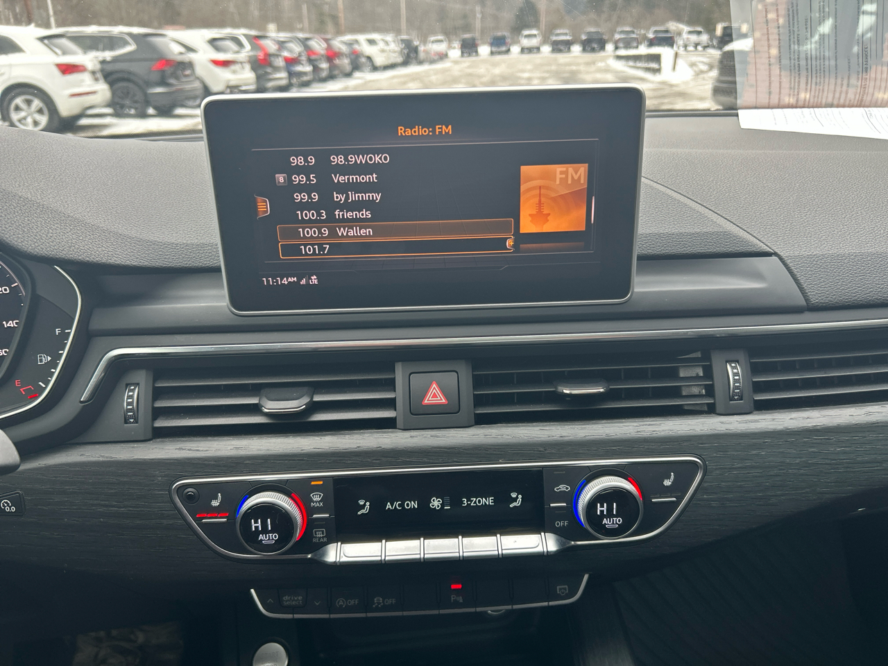 Audi A4 2.0T Premium Plus quattro Sedan 2017