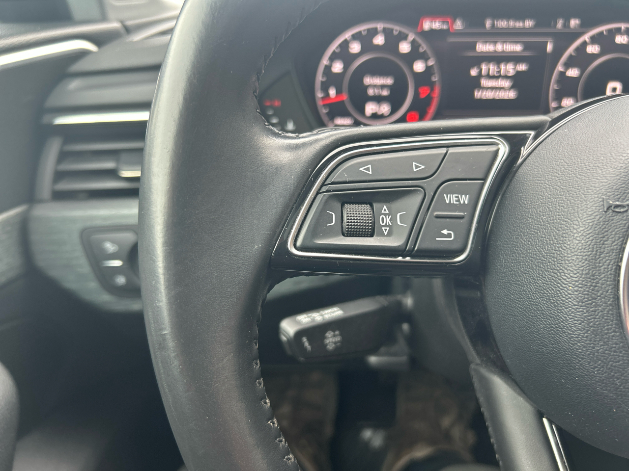 Audi A4 2.0T Premium Plus quattro Sedan 2017