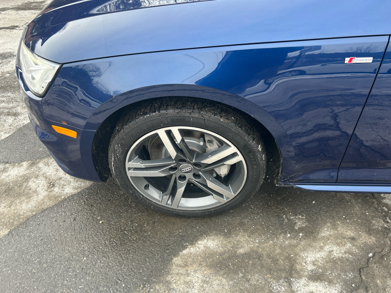 Audi A4 2.0T Premium Plus quattro Sedan 2017