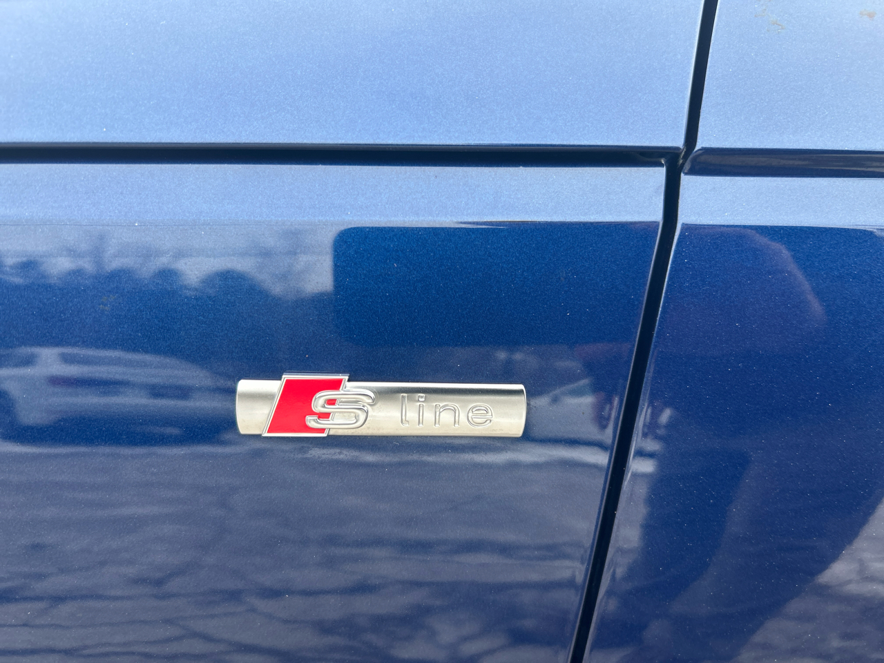 Audi A4 2.0T Premium Plus quattro Sedan 2017