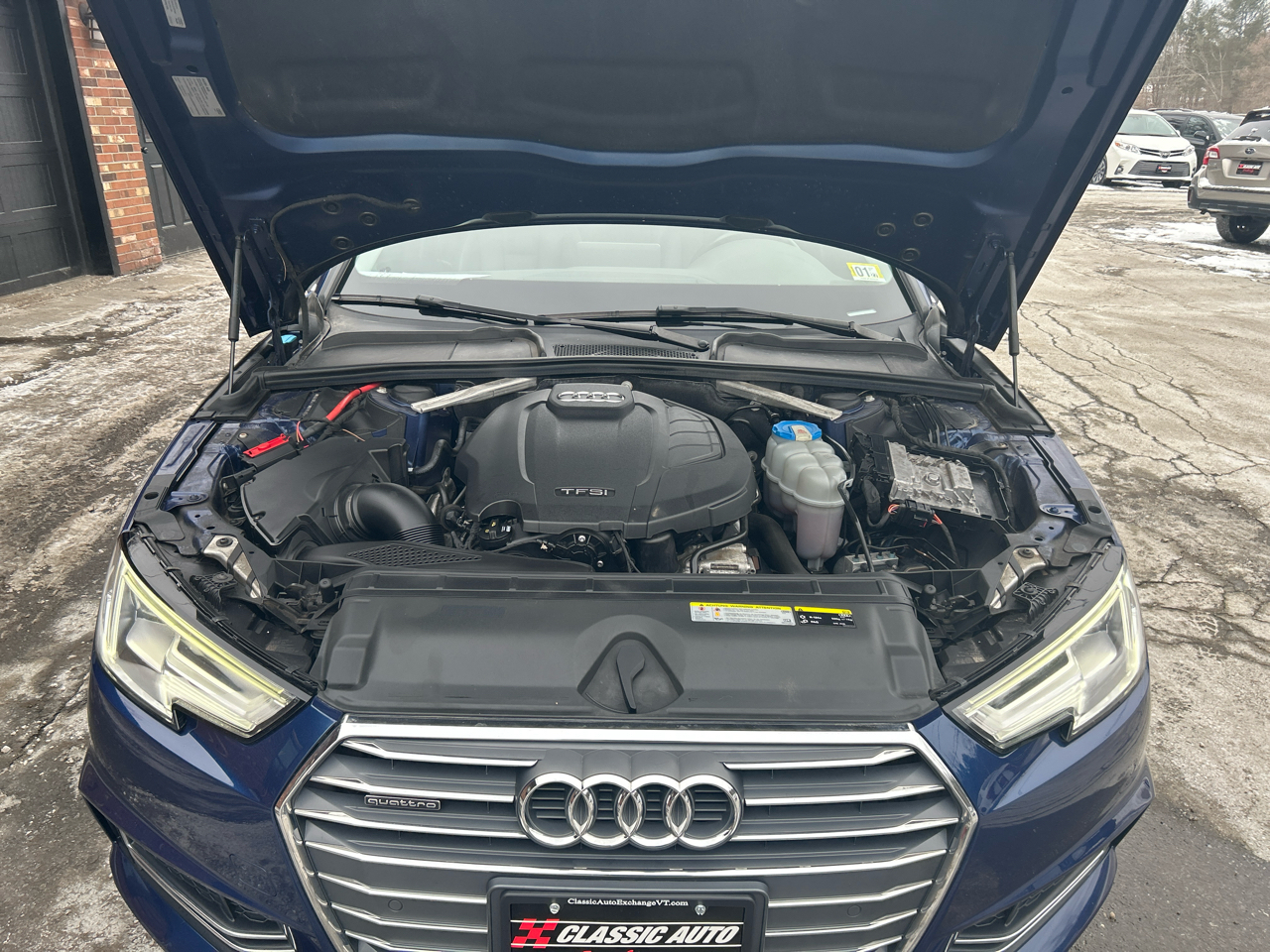 Audi A4 2.0T Premium Plus quattro Sedan 2017
