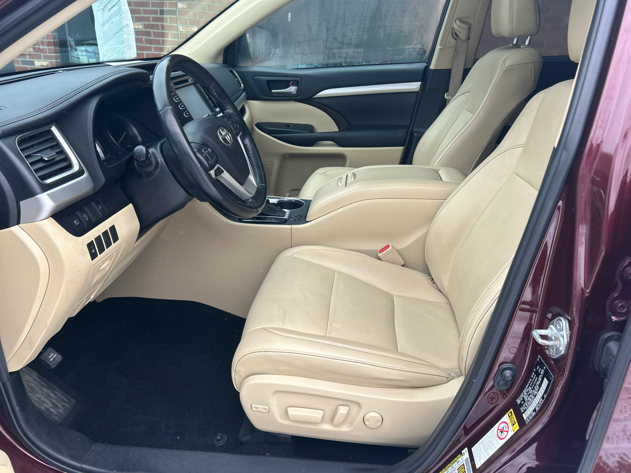 Toyota Highlander XLE AWD V6 2019