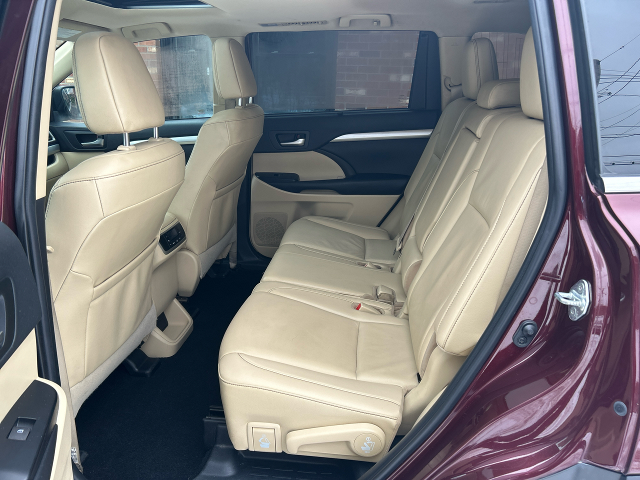 Toyota Highlander XLE AWD V6 2019