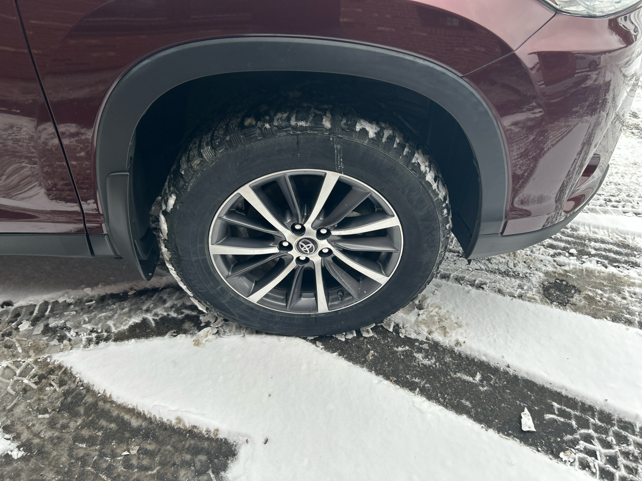 Toyota Highlander XLE AWD V6 2019