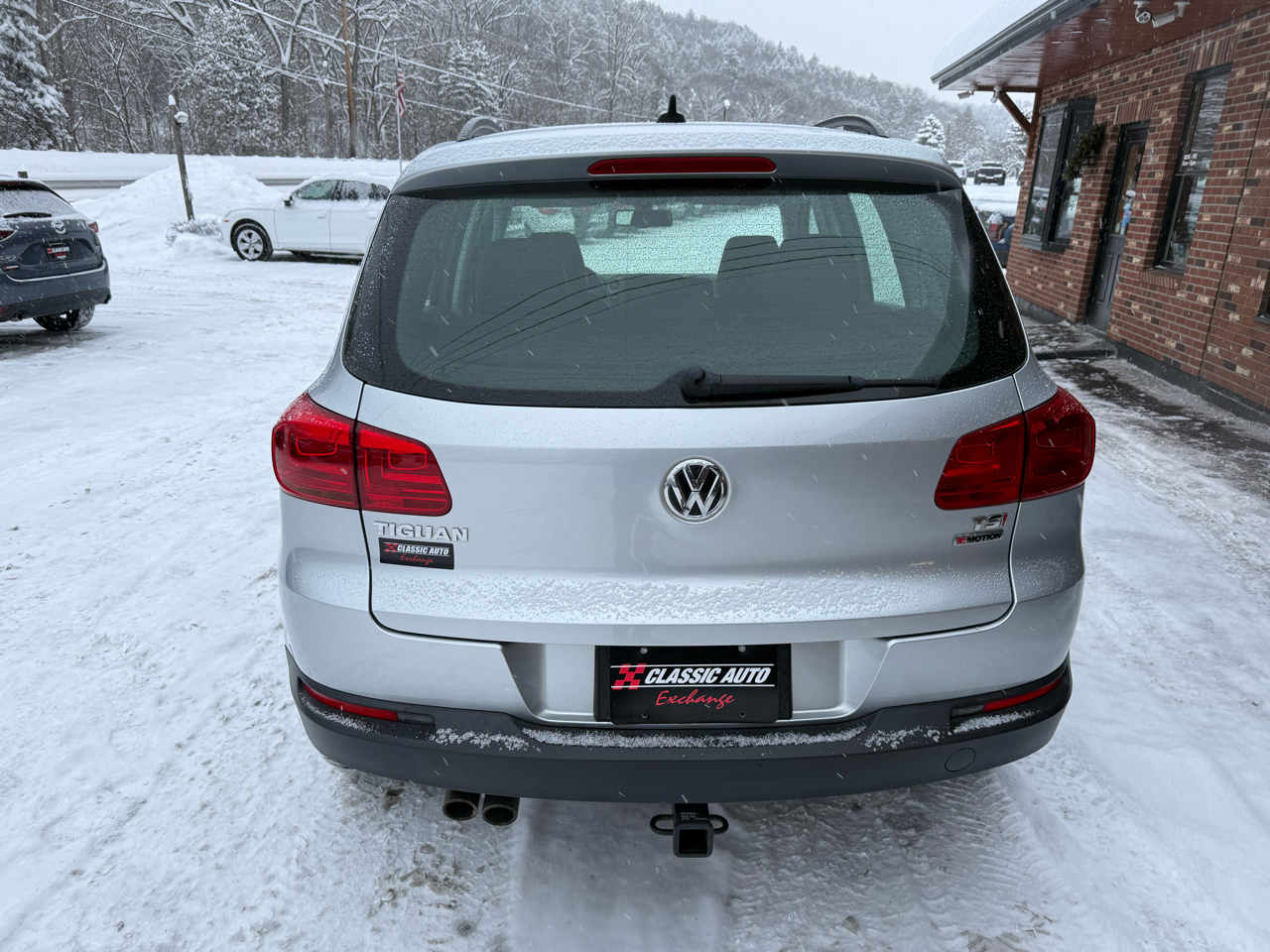 Volkswagen Tiguan S 4Motion AWD 2017