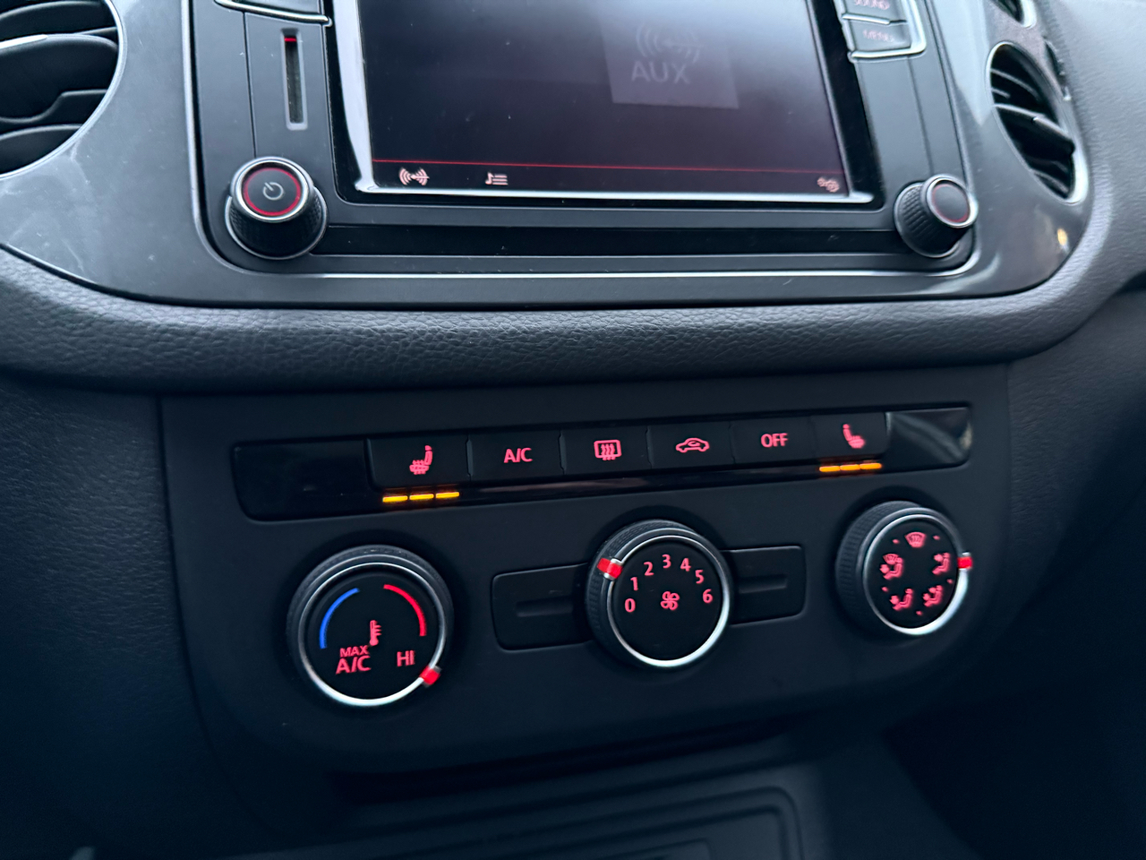 Volkswagen Tiguan S 4Motion AWD 2017