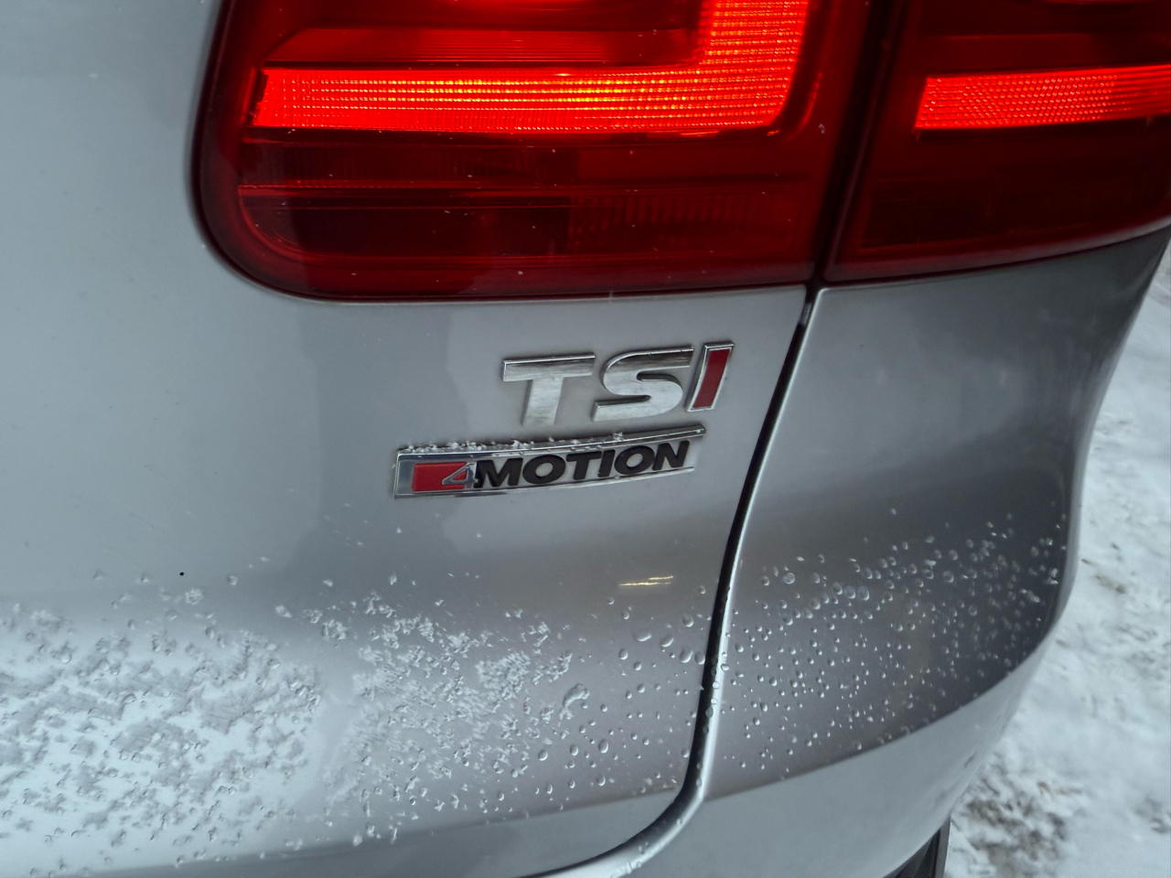 Volkswagen Tiguan S 4Motion AWD 2017