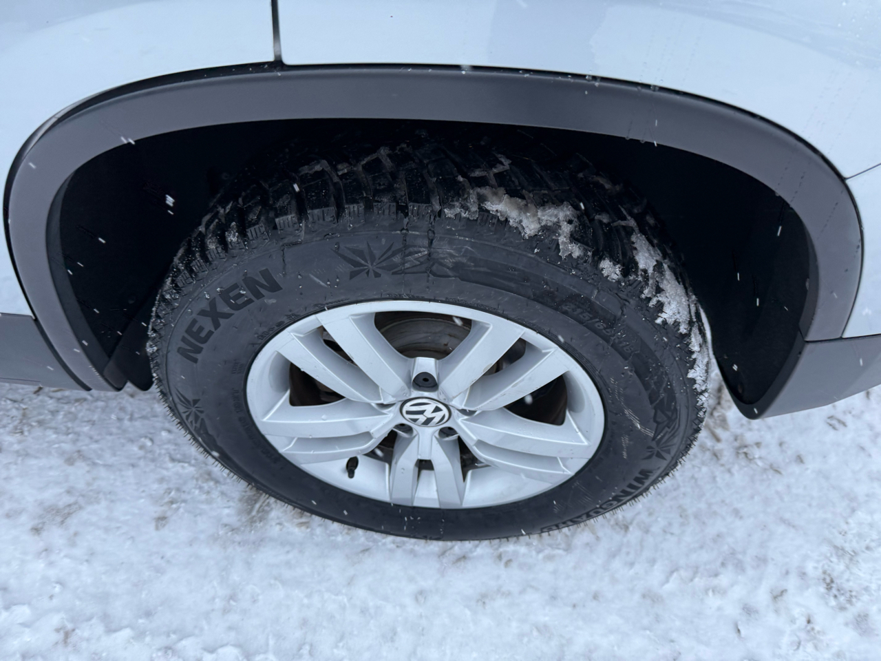 Volkswagen Tiguan S 4Motion AWD 2017