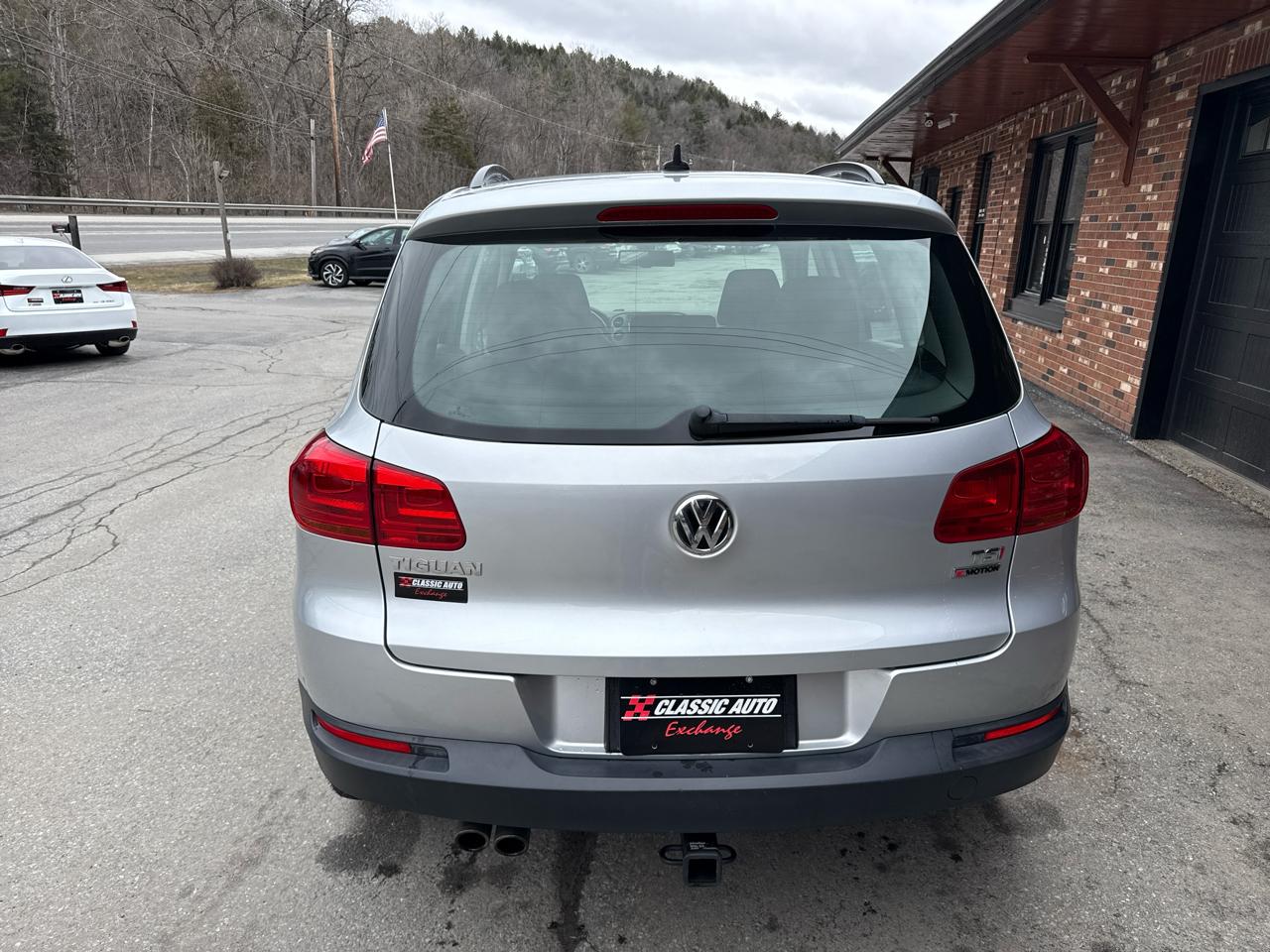 View vehicle photo 6