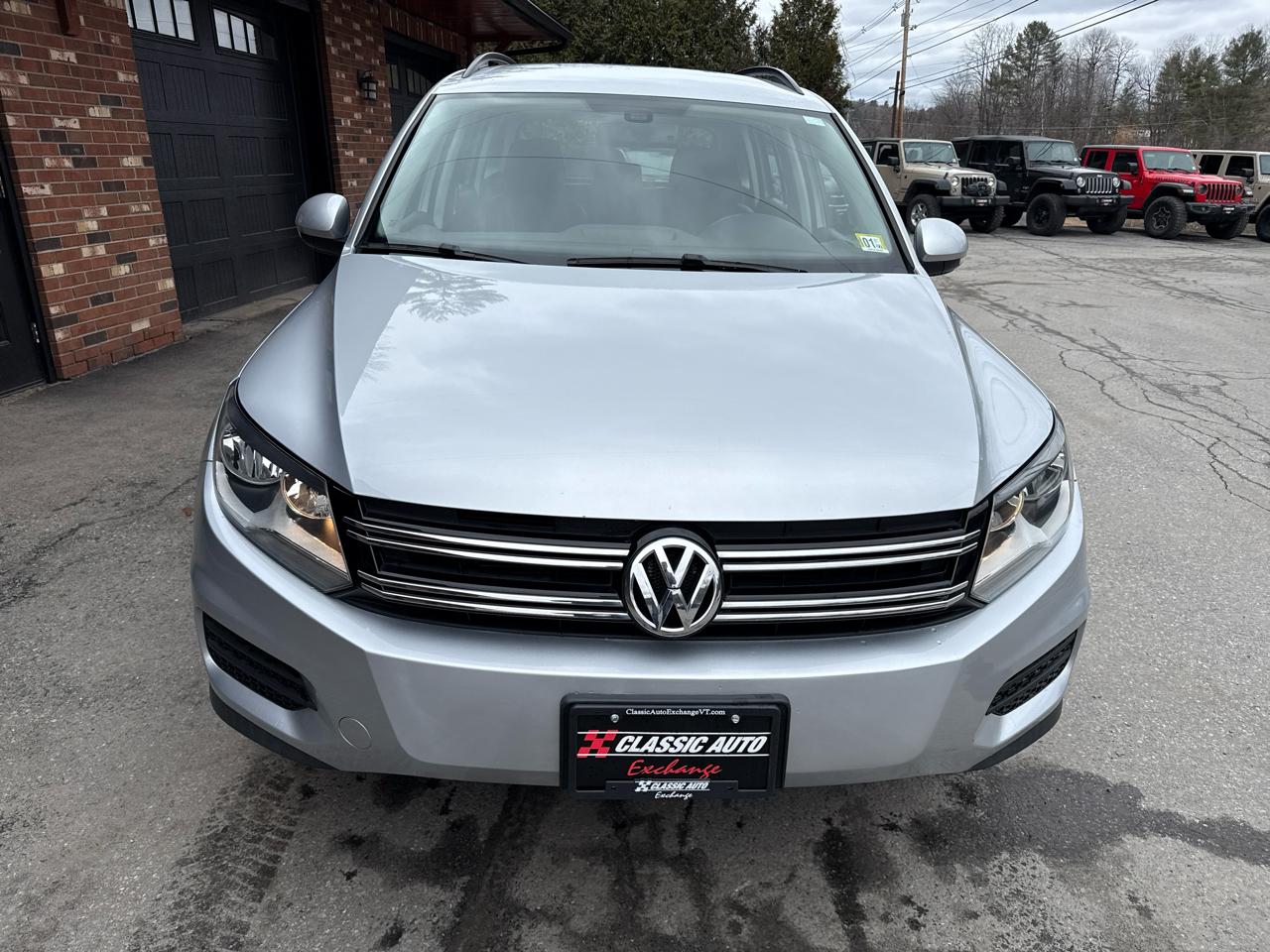 Volkswagen Tiguan S 4Motion AWD 2017