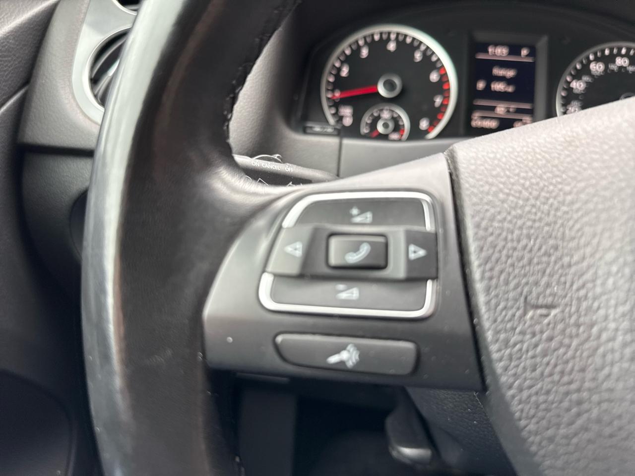 Volkswagen Tiguan S 4Motion AWD 2017