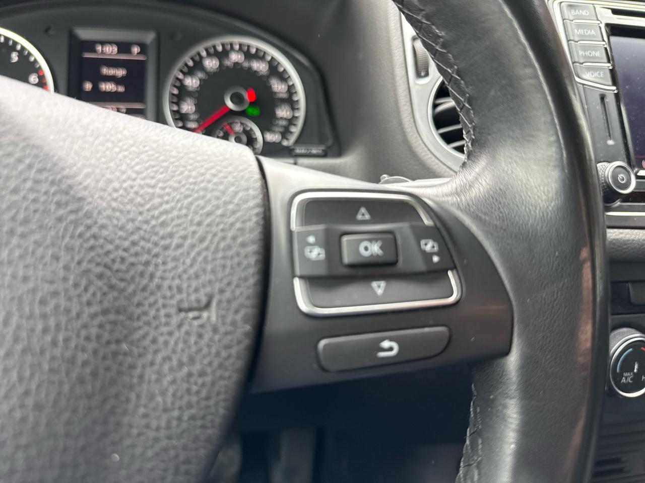 Volkswagen Tiguan S 4Motion AWD 2017