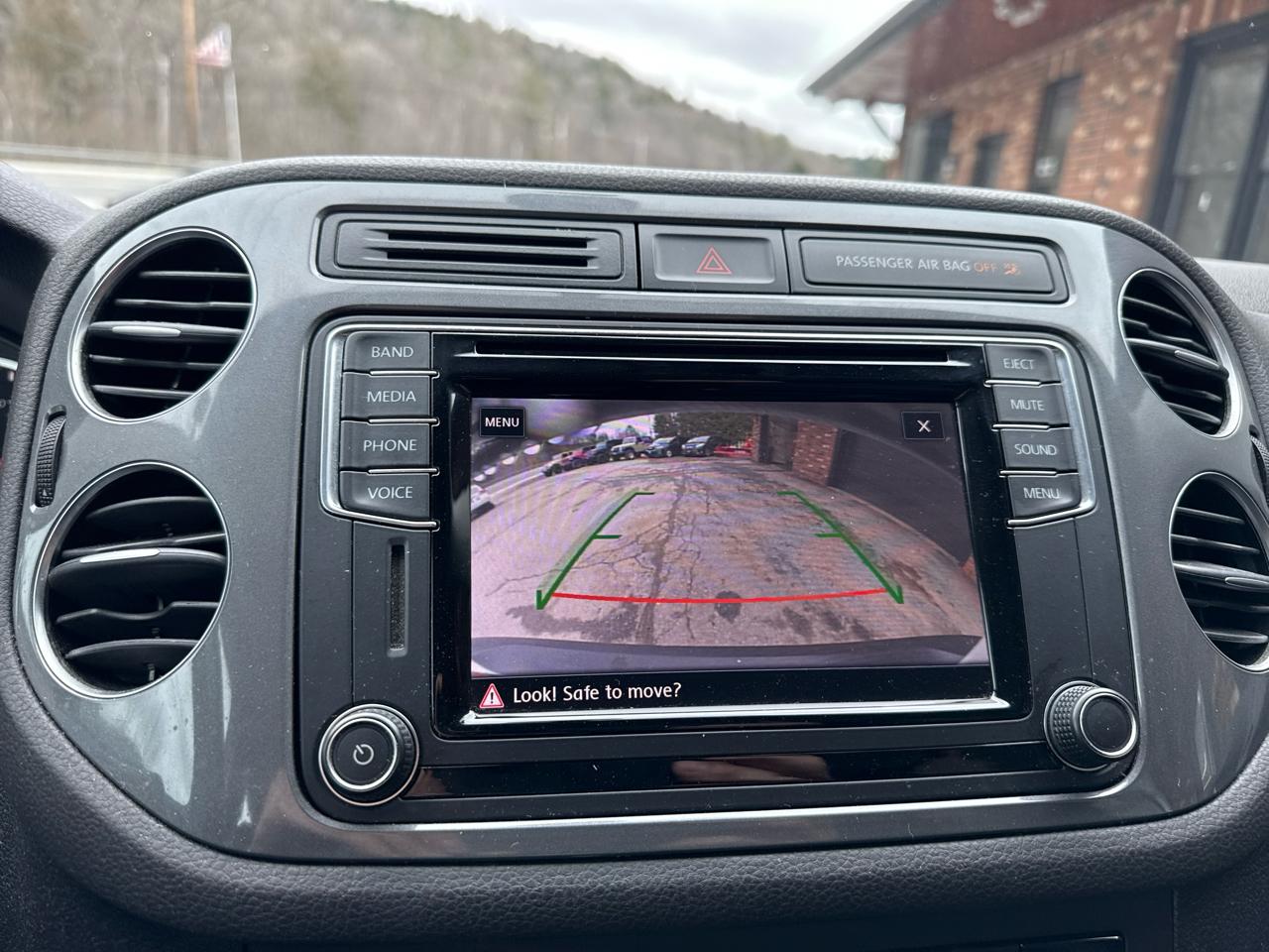 Volkswagen Tiguan S 4Motion AWD 2017