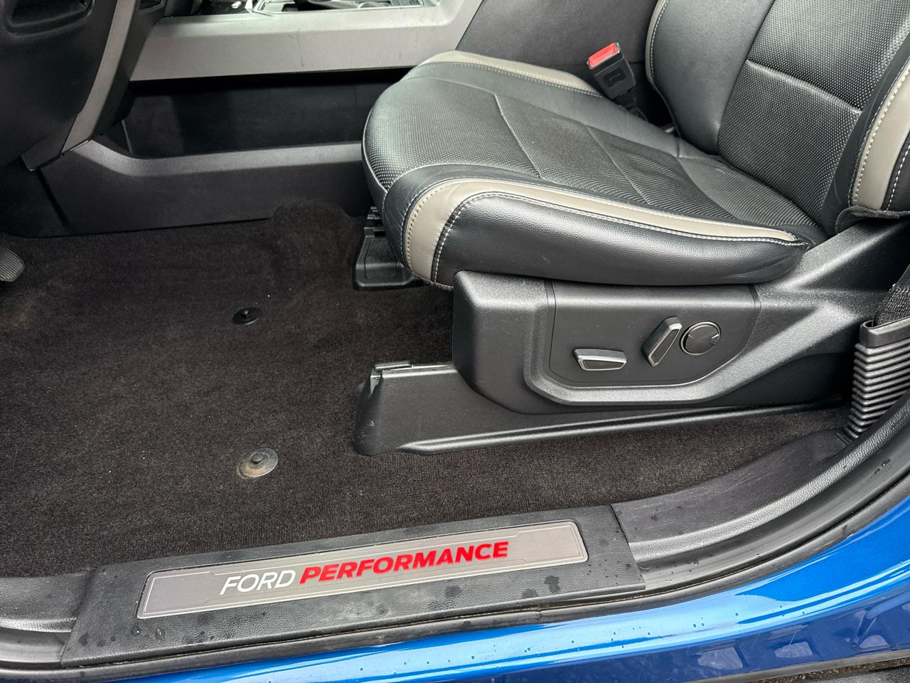 Ford F-150 Raptor SuperCrew 4WD 2018