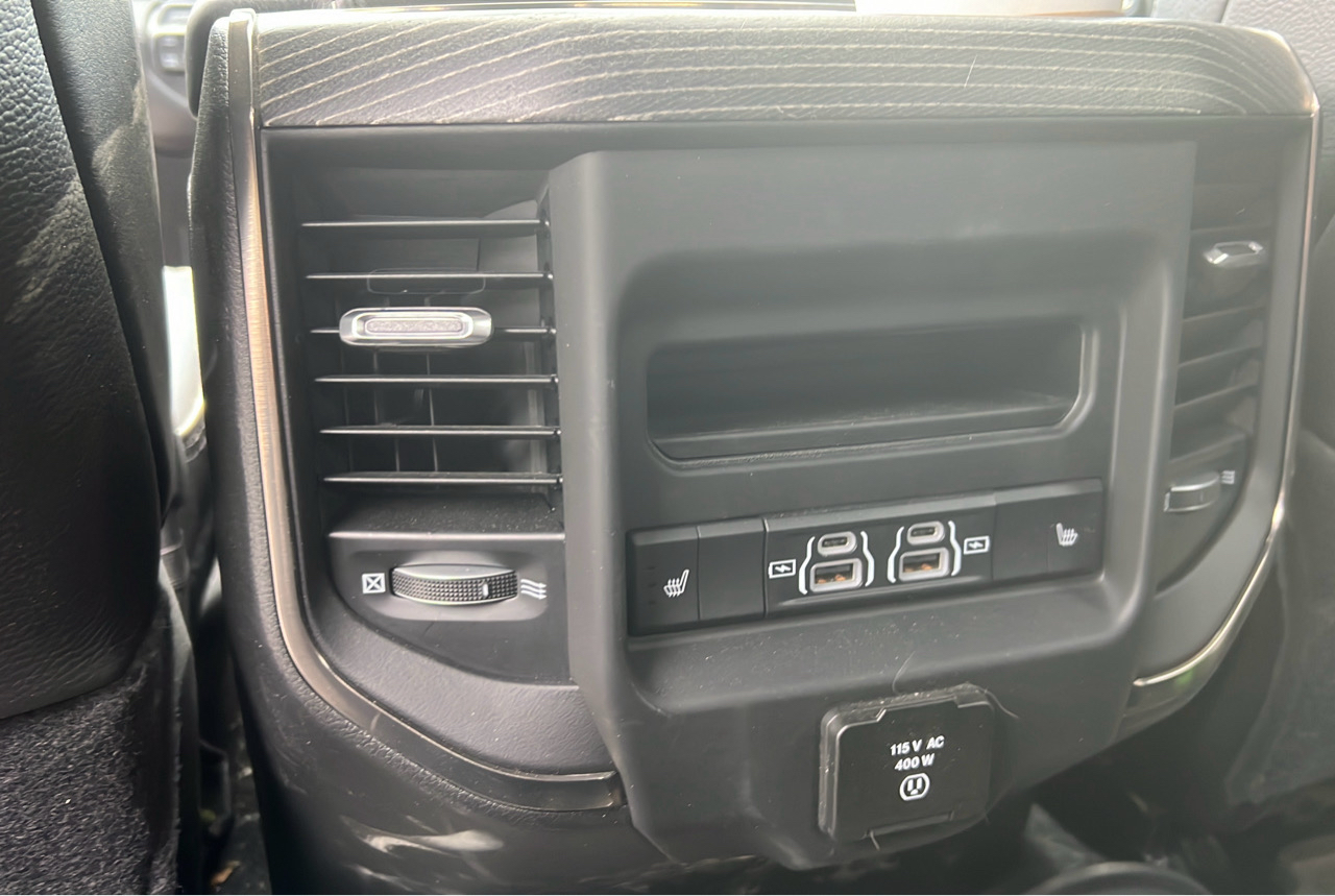 RAM 3500 Limited Mega Cab 4WD 2021