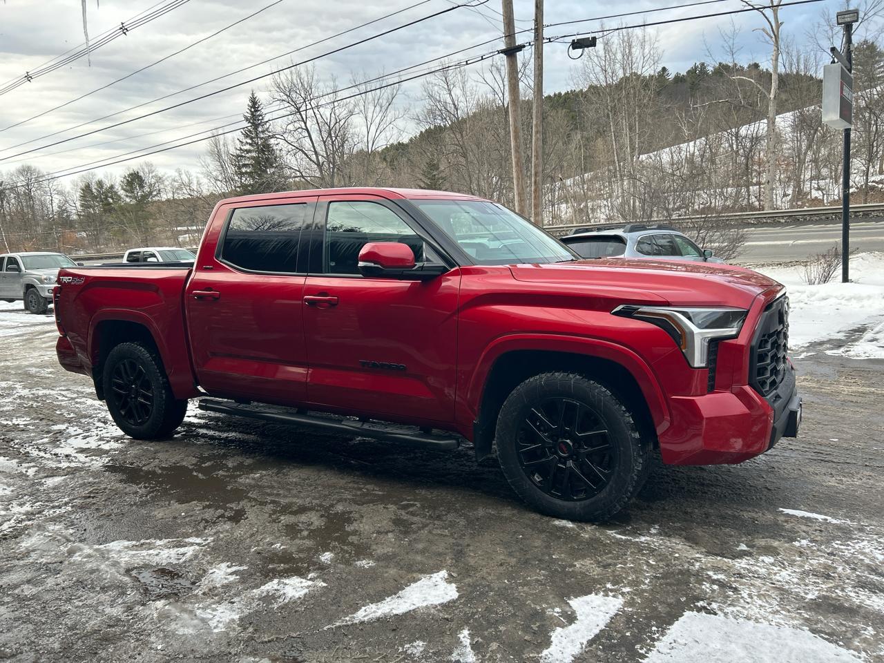 Toyota Tundra SR5 CrewMax 4WD 2022