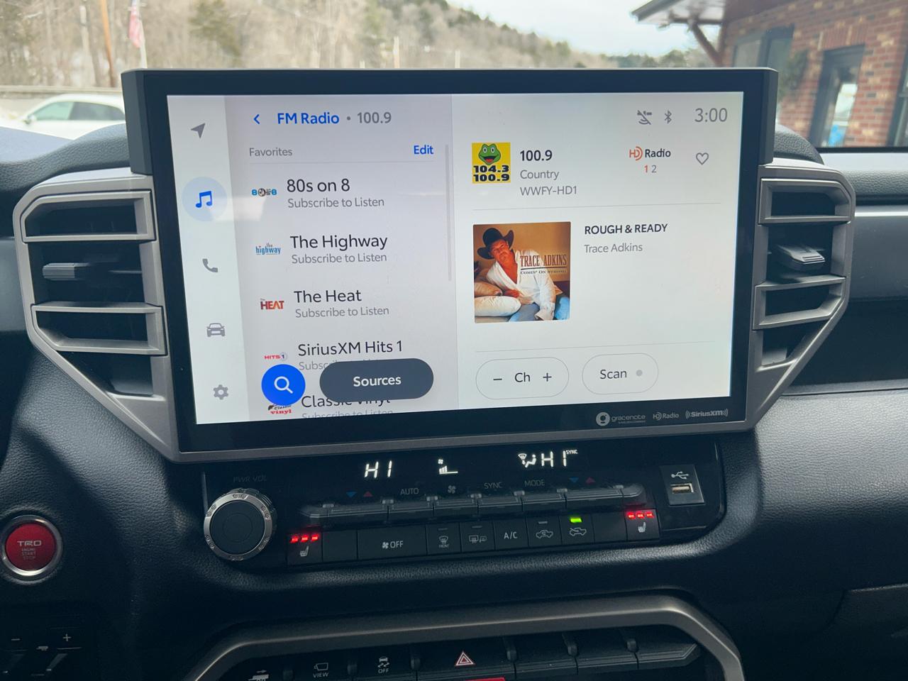 Toyota Tundra SR5 CrewMax 4WD 2022